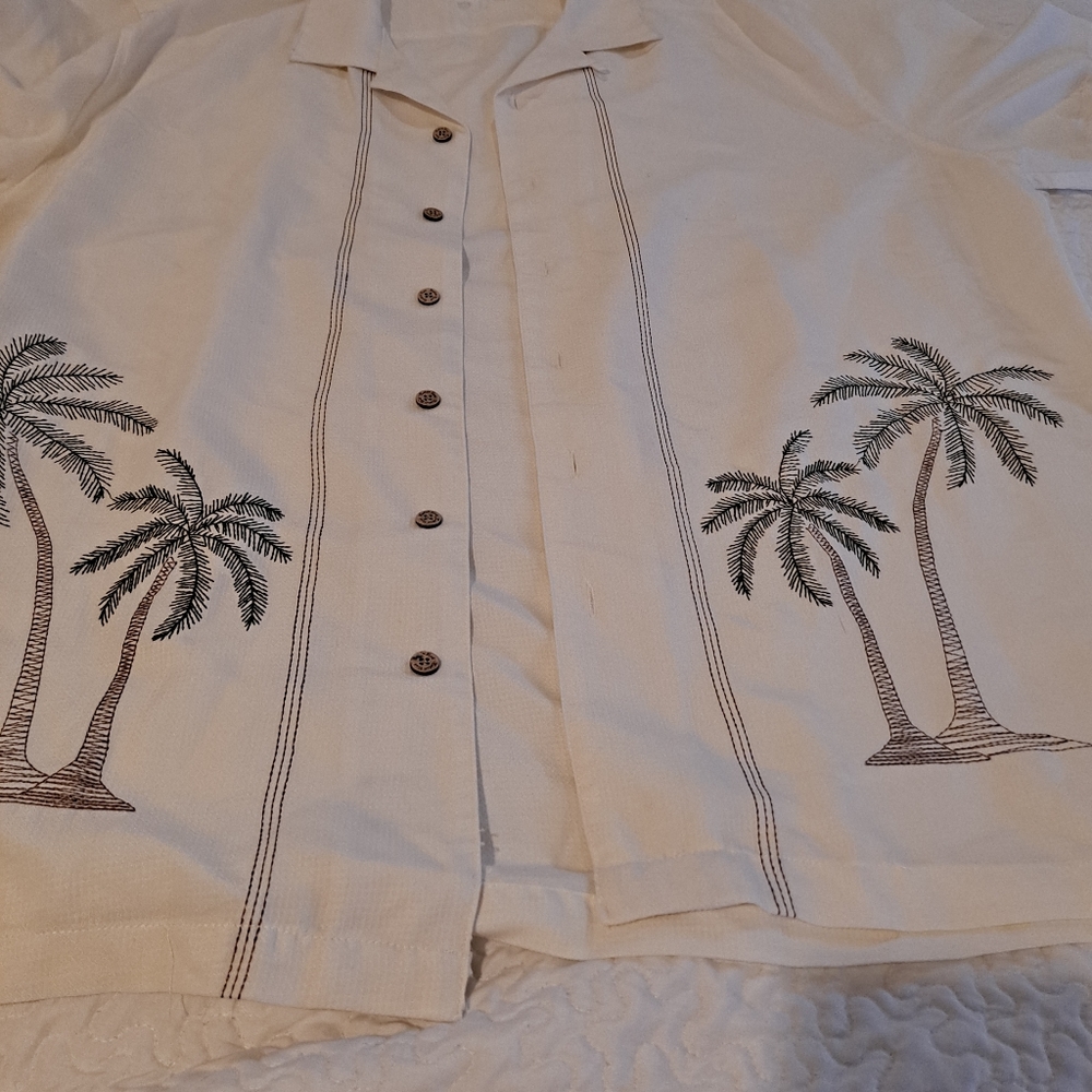 Mens Tropical shirt size XL